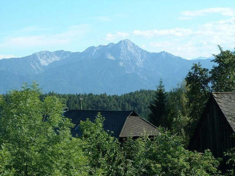 Gaestehaus Groeblacher Hotel Kostenberg Exterior photo